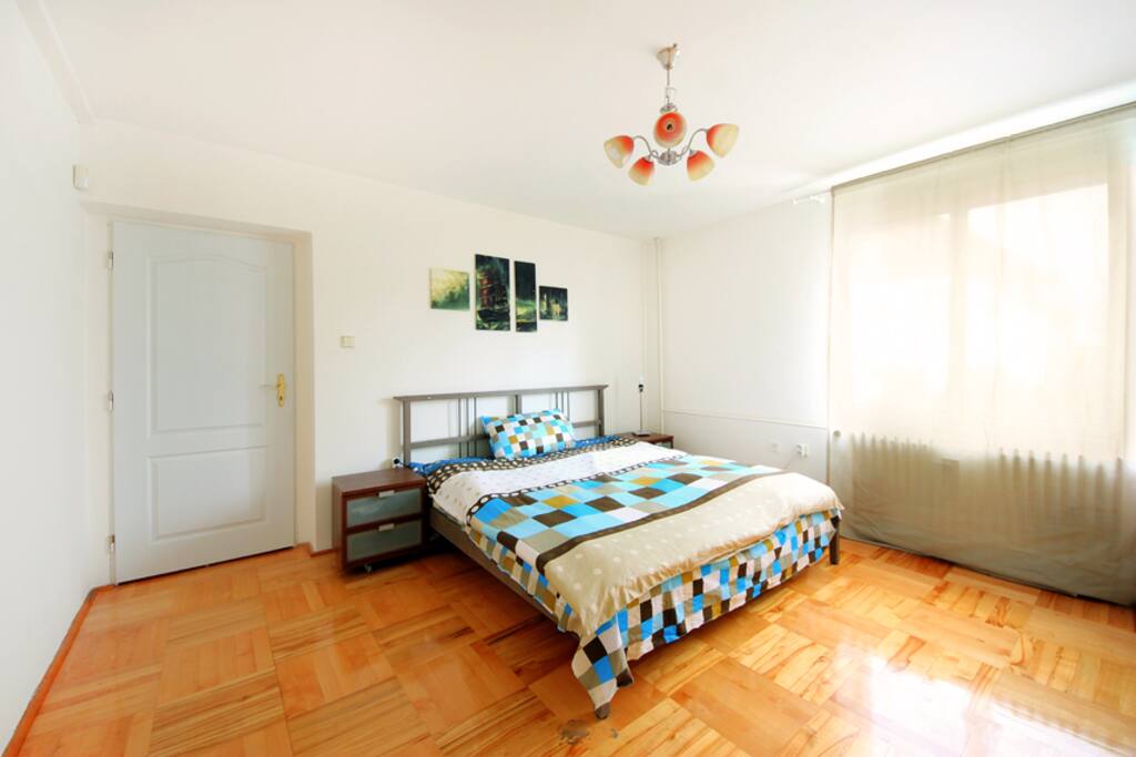 huge bed, good for pairs