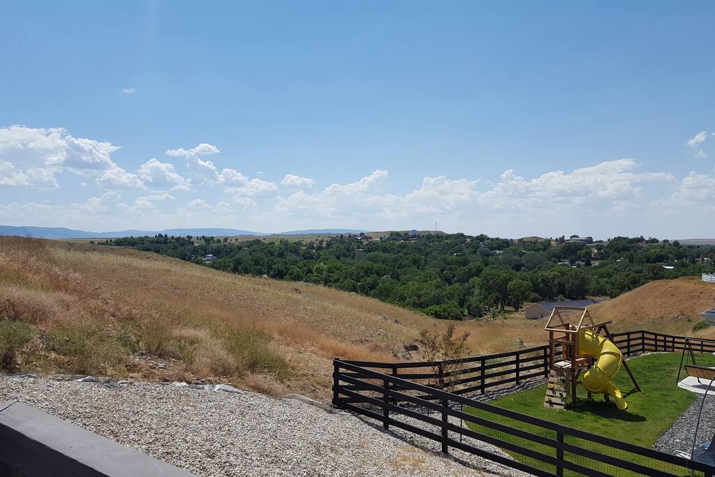 Great hilltop view of the city and sky. One of the best spots in tow to view the eclipse.