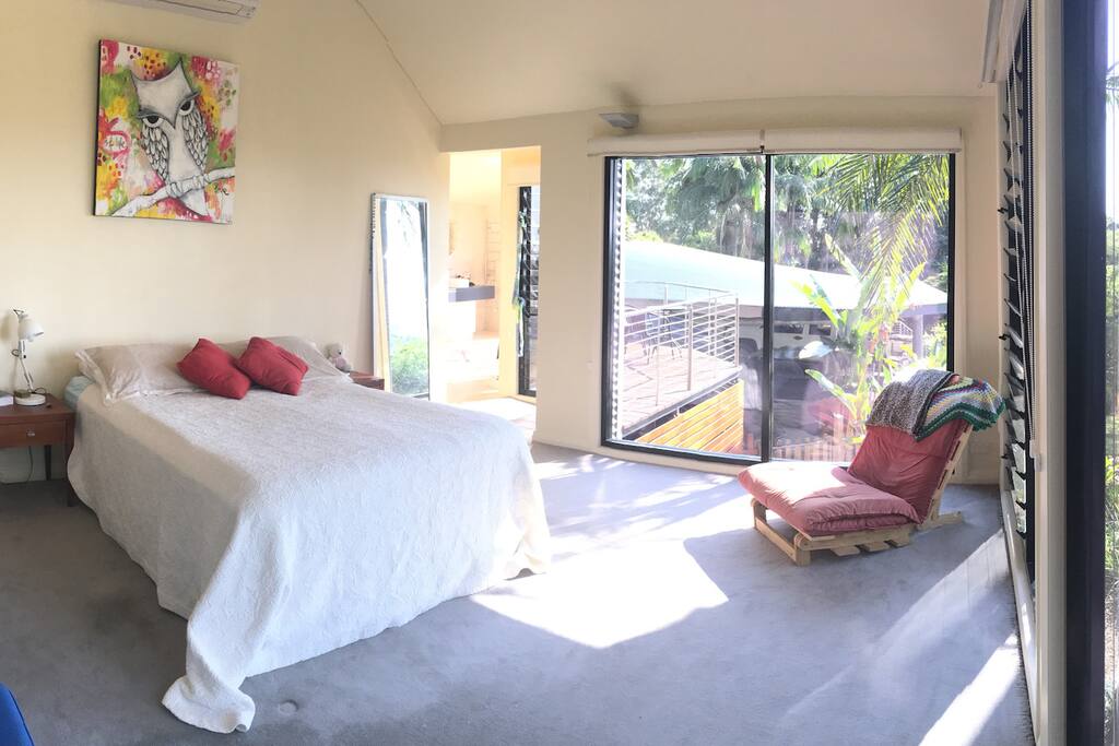 Bedroom suite