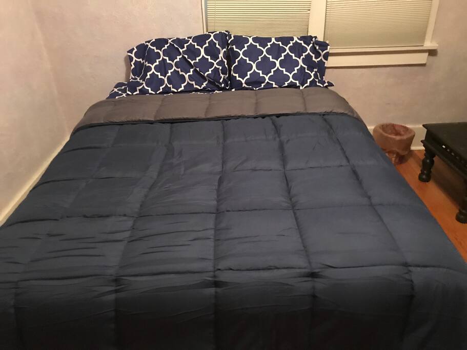 Beautiful new Queen bed and sheets