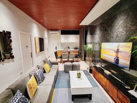 NEW 4BR w/Pool,Jacuzzi & Soundproof Bar in Manila