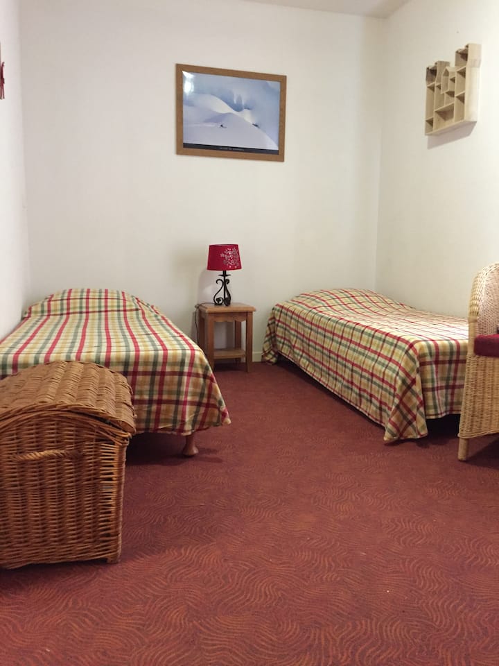 Chumba cha vitanda 3 