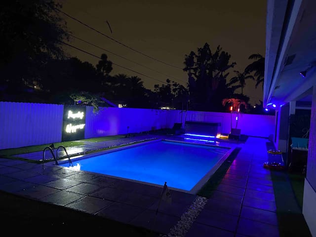 New! welcome to Paris Luxury