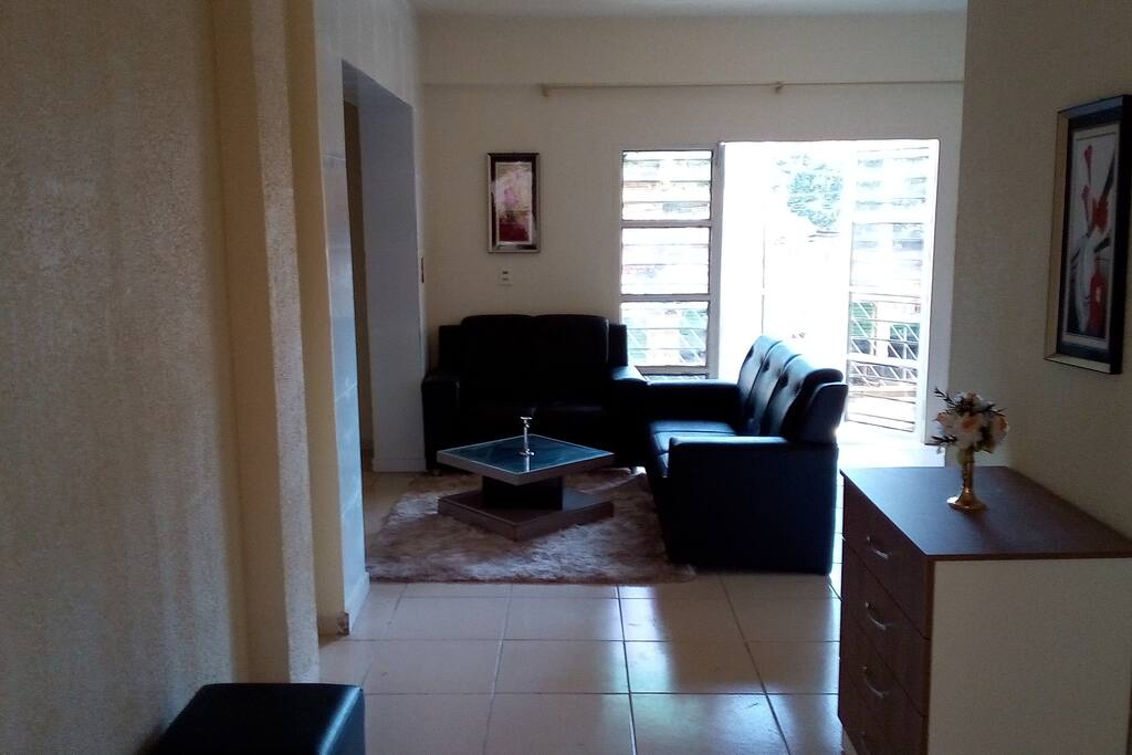 cuando se entra en el apartamento, se ve esto