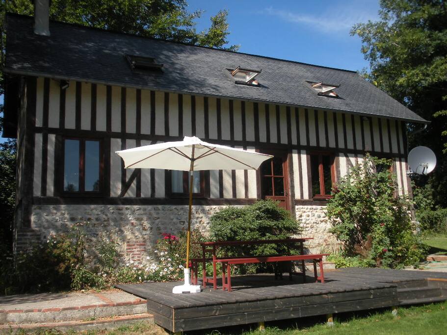 Terrasse au sud.