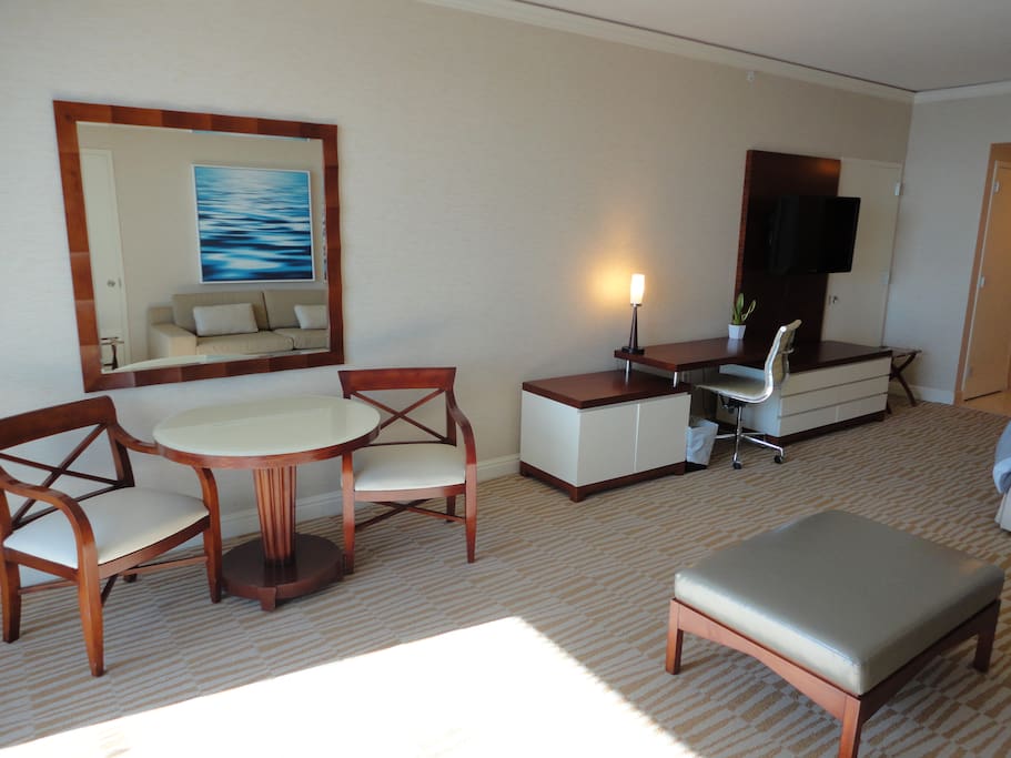 SPACIOUS LIVING AREA