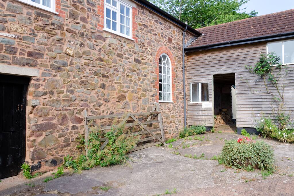 The cottage has it's own front door