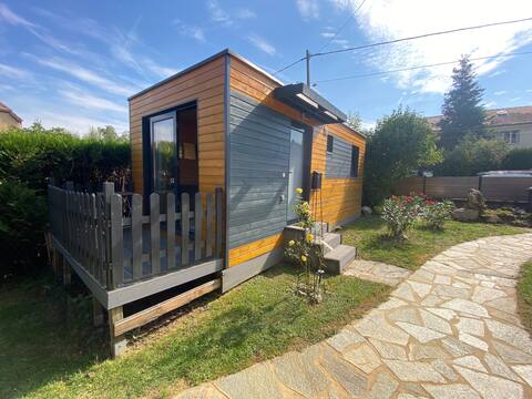 Small 18m2 furnished chalet in Bures sur Yvette