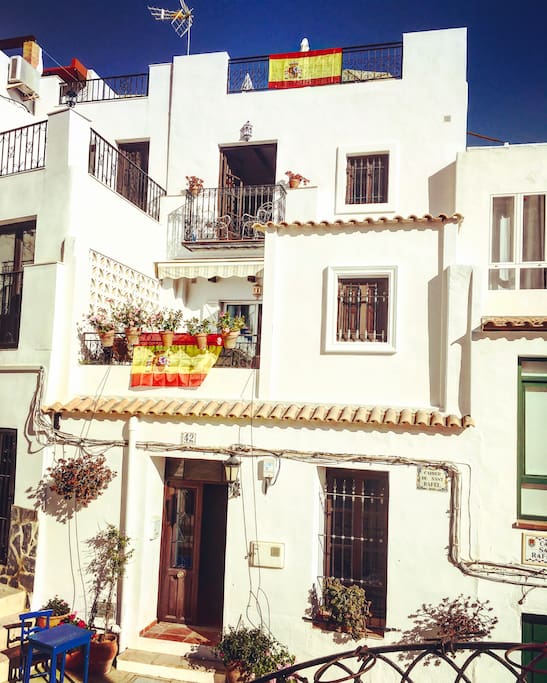 Front facade of the townhouse.