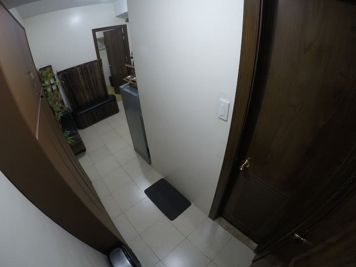 SUPERHOST! Ridgewood Towers 1BR Condo Unit w/ wifi