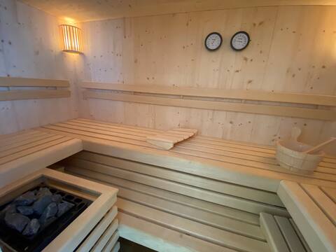 Family suite with sauna area(XXL family bed)