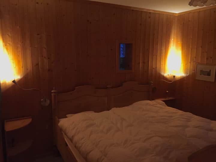 Chambre avec lit double 180 cm, 1er étage