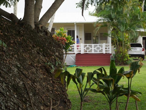 Hale Ohai Historic Hawaii - Newly Renovated