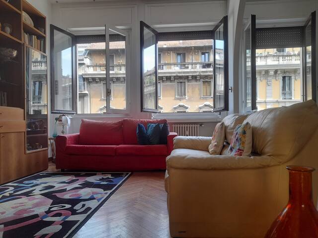 “LaVie est belle” in Milano PortaVenezia B.Aires! gallery image 3