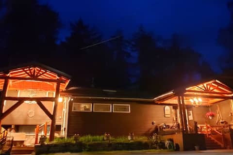 Adirondack Executive House Upper Saranac Lakefront