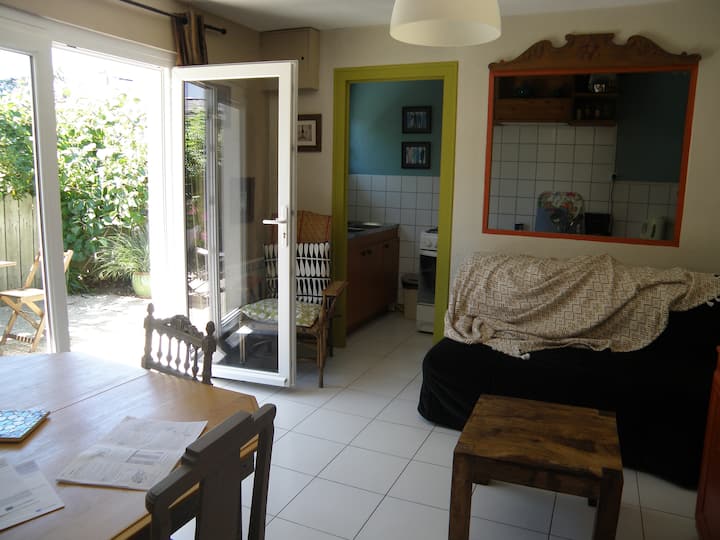 Maisonnette Avec Terrasse, Ensoleillée - Saint-Nazaire
