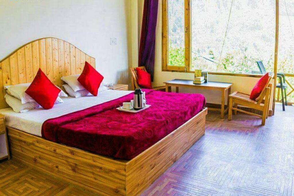 Rooms with mountain view