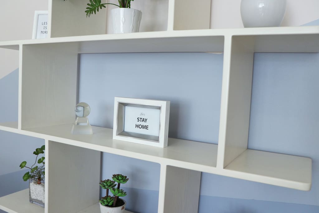 Bookshelf