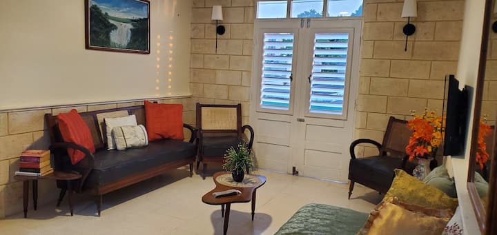 Hostal Harmony ,Second floor private apartment.