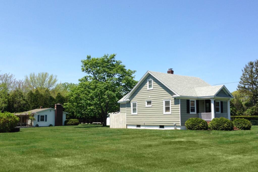 Main cottage with guest cottage and pergola
