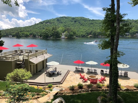 Luxury Lakefront Home with Kayaks, Paddle Boards..