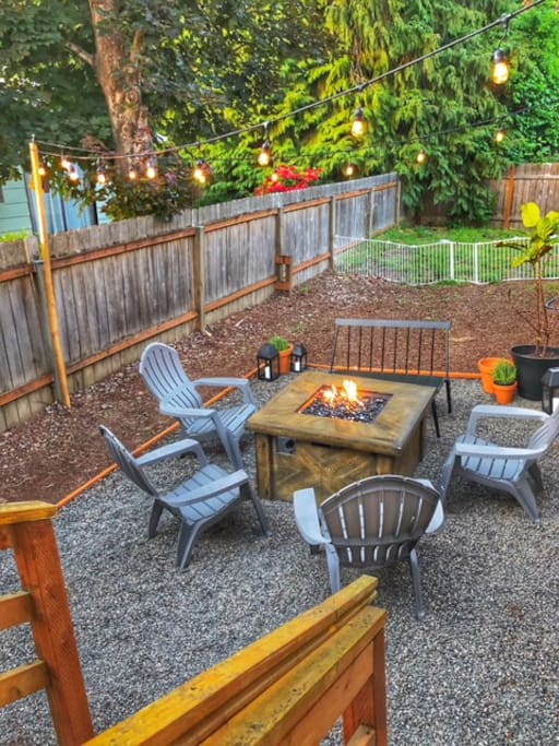 Backyard fire pit