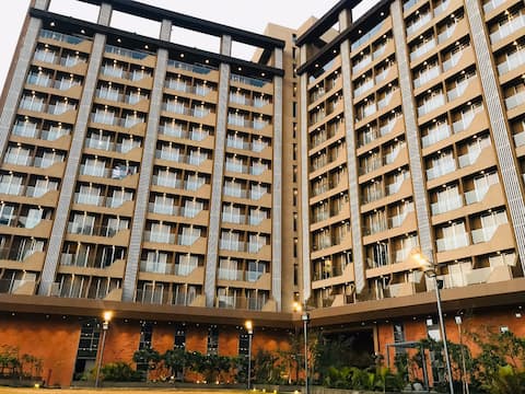 VHHS studio apartment, Surat Airport 2