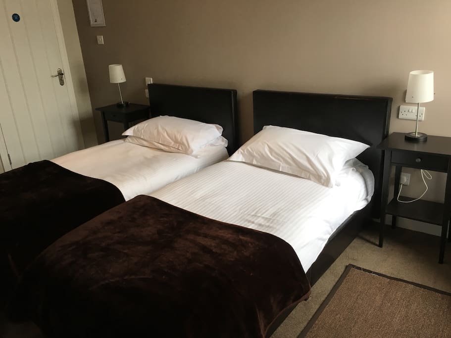 Room 6 Twin Room