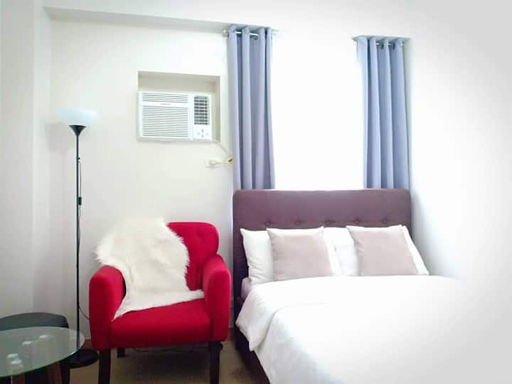 North Fairview, Novaliches Holiday Rentals & Homes Novaliches, Quezon