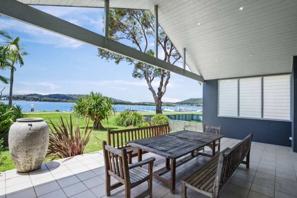 AMAZING VIEWS FROM UNDERCOVER VERANDAH