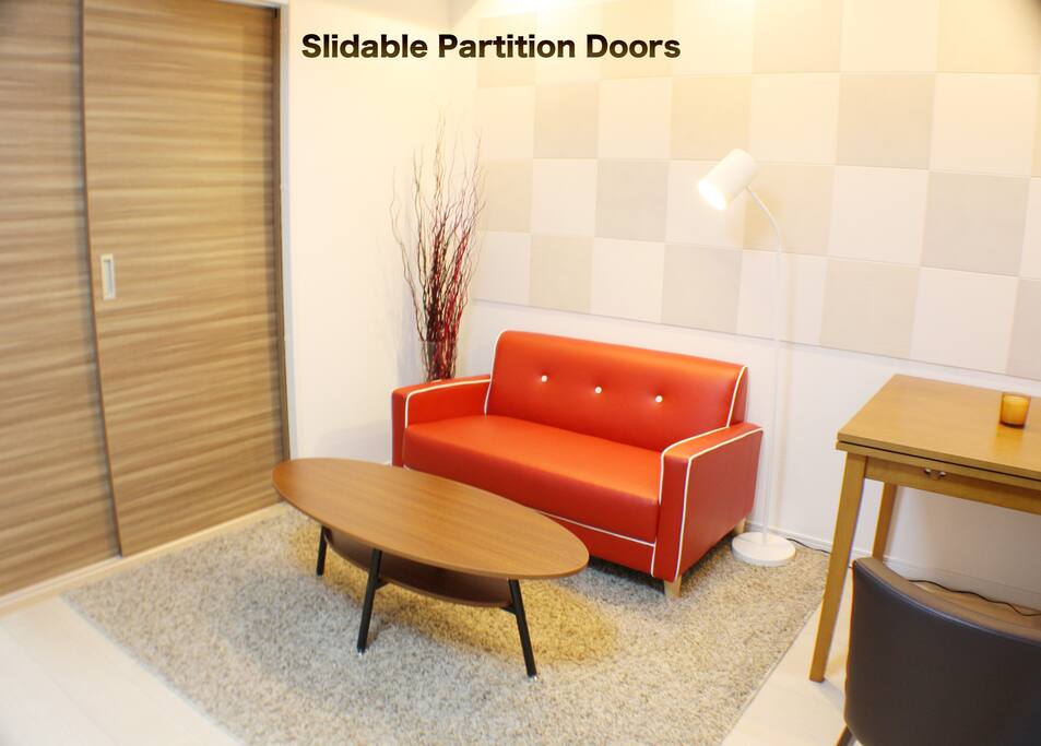 If you are bringing extra guests, both you and your friend can have some privacy by closing the sliding doors.