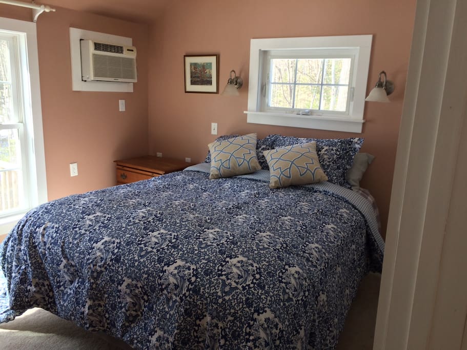 airy bedroom with A/C