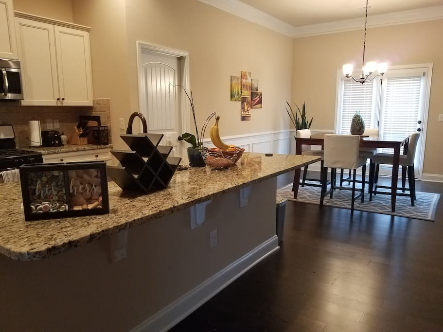 Kitchen / dinning area