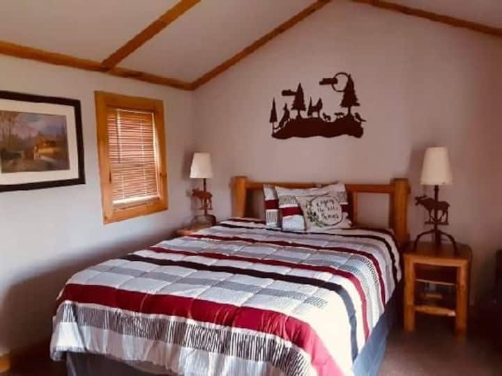 Birdsong Cabin - Cumberland Falls State Resort Park, Corbin