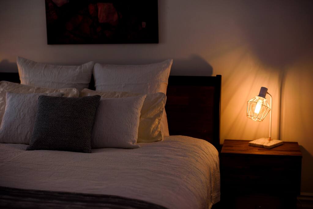 Queen Bedroom