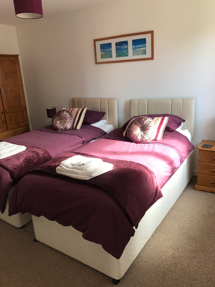 غرفة النوم 2