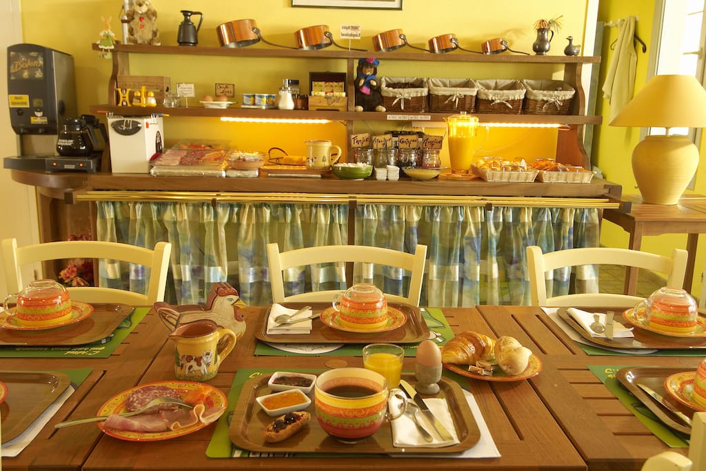 Petit déjeuner buffet