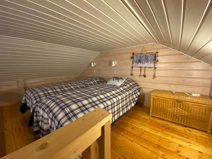 Sängyt parvella, 90 x 200 cm x 2 / sängyt