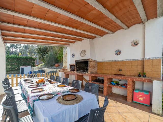 Lux Houses Experience managed Airbnb listing 2