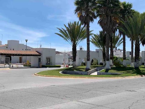 House 4 rooms + 3 Bathrooms + 8 Beds | Ideal for groups |