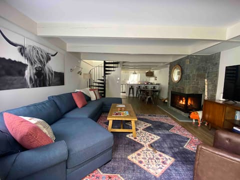 Top Airbnb: 3BR 2BA Stratton Condo w/ Fireplace & Forest Views in Stratton Mountain