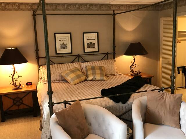 Private Luxury Suite