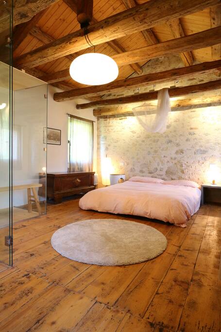 2nd floor bedroom+bathroom/sauna