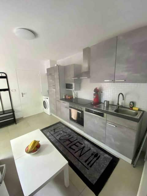 Top apartment in the center of Gelen