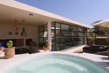 medinaRose - Riad in Marrakech, pool on terrace