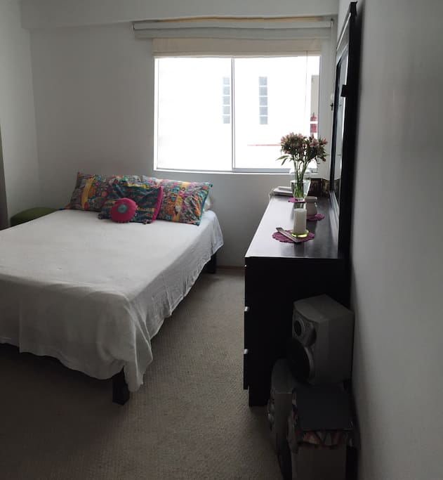 Confortable Double Bedroom