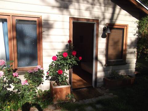 Beautiful guest house in Topanga 