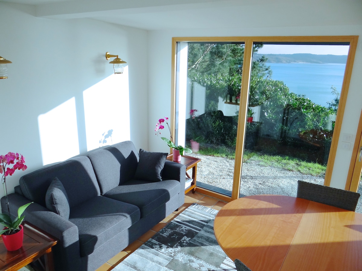 Successful Airbnb property: Exceptional sea view, 4**** rental, south-facing in Trébeurden