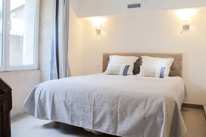 غرفة النوم الثالثة في الشرفة