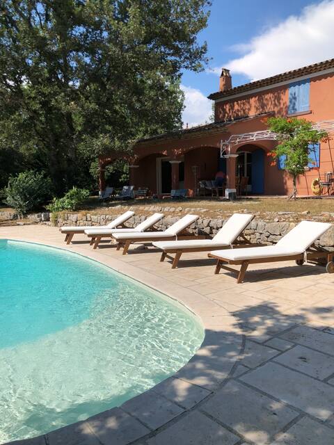 Beautiful villa with private pool and tennis
